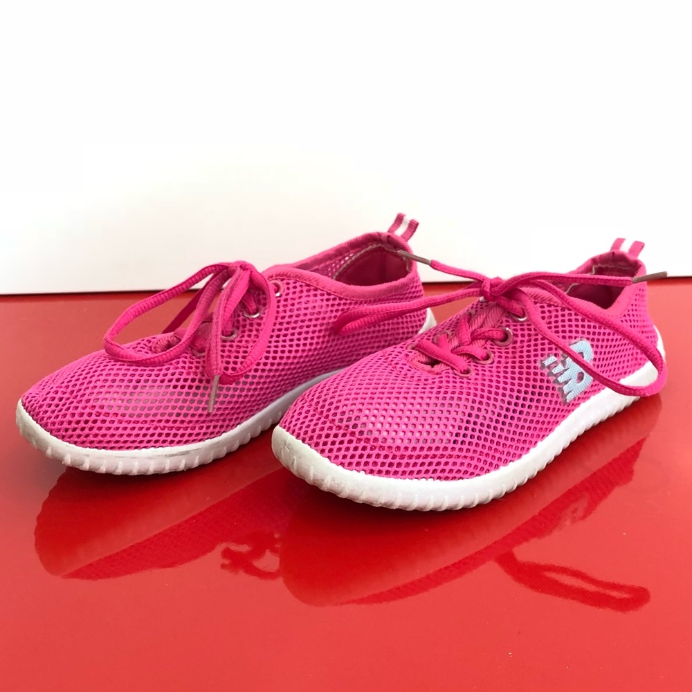 VB kids size 3 sneakers